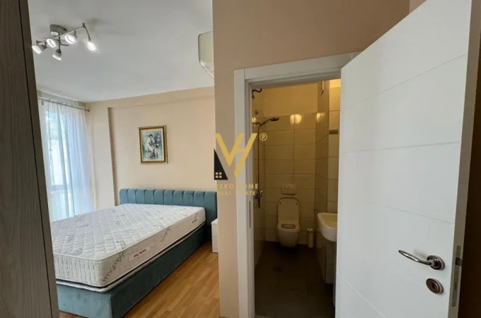 Tirane, jepet me qera apartament 2+1+Ballkon Kati 5, 96 m² 800 € (RRUGA E DURRESIT)