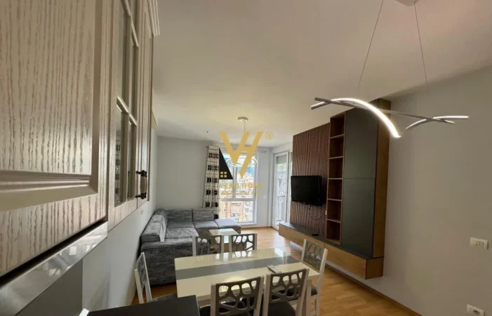 Tirane, jepet me qera apartament 2+1+Ballkon Kati 5, 96 m² 800 € (RRUGA E DURRESIT)