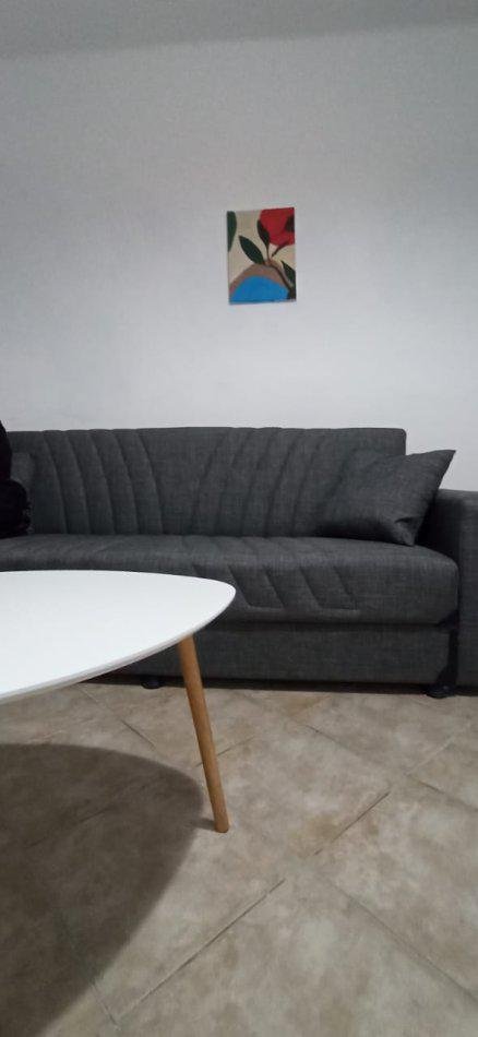 Tirane, jepet me qera apartament Kati 1, 45 m² 350 € (RRUGA E KAVAJES)