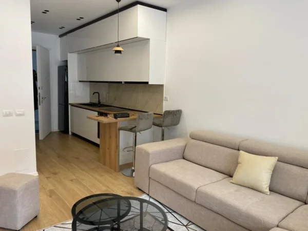 Tirane, jepet me qera 1+1+Ballkon , 550 € (Siri Kodra, Kompleksi Kontakt)