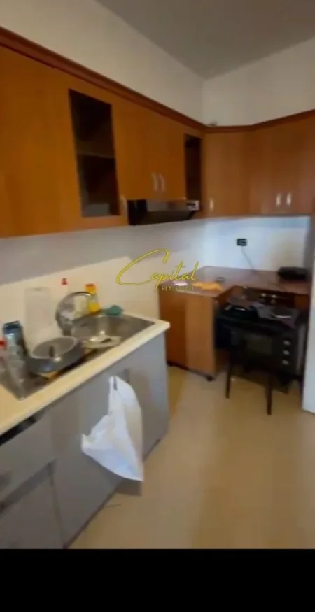 Tirane, jepet me qera apartament 2+1 Kati 4, 90 m² 400 € (YZBERISHT)