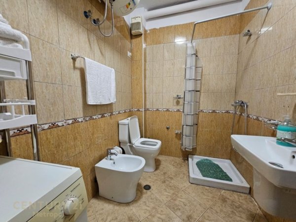 Tirane, jepet me qera apartament 1+1 Kati 3, 40 m² 450 € (5 maj)