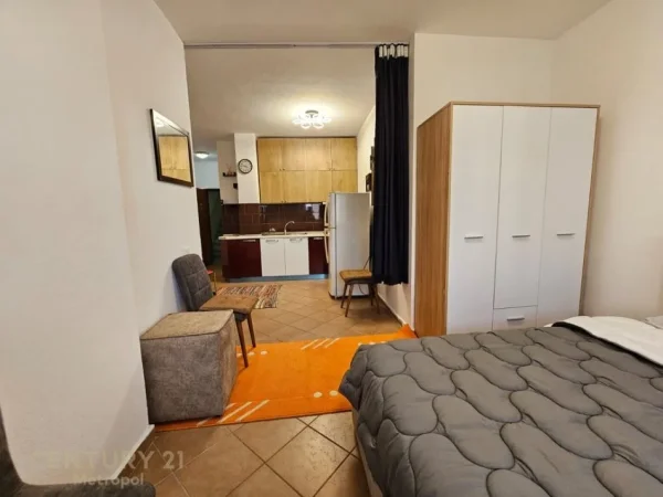 Tirane, jepet me qera apartament 2+1 Kati 5, 85 m² 750 € (Kompleksi Delijorgji)