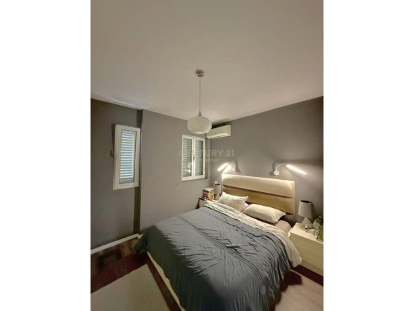 Tirane, jepet me qera apartament 2+1 Kati 5, 85 m² 750 € (Kompleksi Delijorgji)