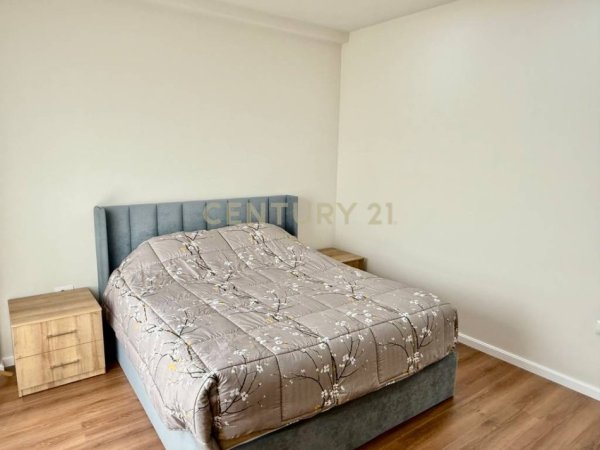 Tirane, jepet me qera apartament 1+1 Kati 8, 64 m² 650 € (Selvia)
