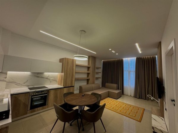Tirane, jepet me qera apartament 1+1+Ballkon Kati 2, 60 m² 500 € (FERIT XHAJKO)