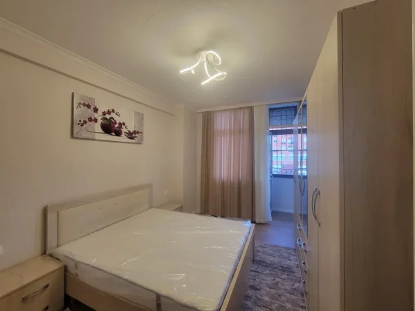Tirane, shitet 2+1+Ballkon Kati 3, 99 m² 171.000 € (Rruga Dibres)
