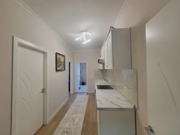 Tirane, shitet 2+1+Ballkon Kati 3, 99 m² 171.000 € (Rruga Dibres)