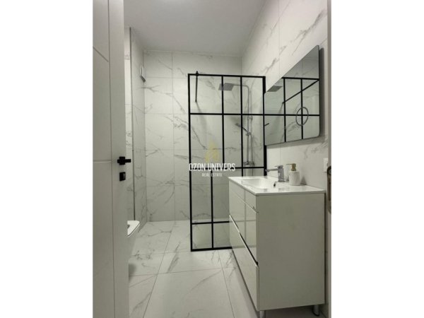Tirane, jepet me qera apartament 1+1+Ballkon Kati 3, 77 m² 700 € (Myslym Shyr)