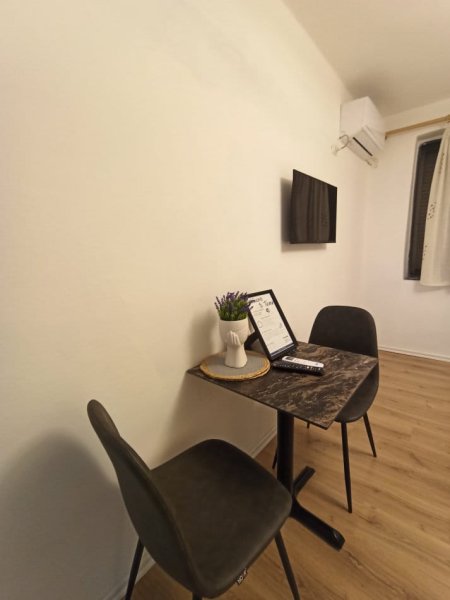 Tirane, jepet me qera garsonier 1+1 Kati 1, 35 m² 400 € (21 dhjetori)