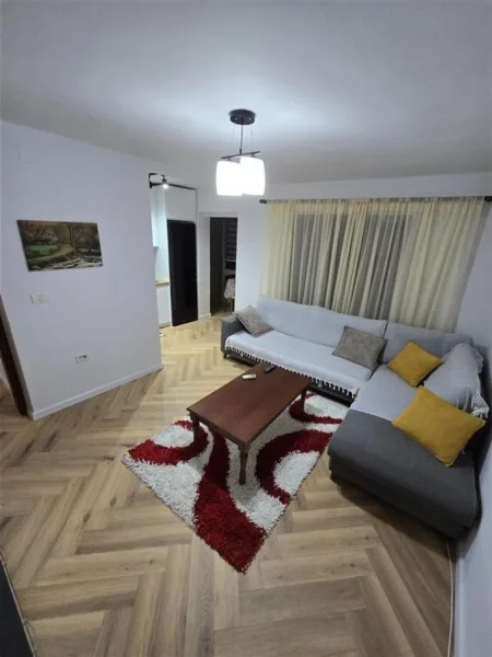 tirane  jepet me qera apartament 1+1+Ballkon Kati 4, 60 m² 450 € (shkolla e baletit)