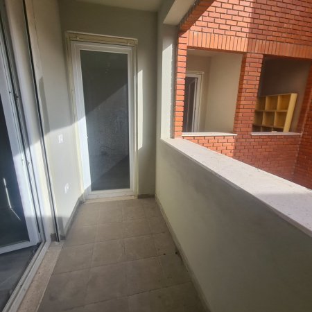 Golden Park 3, shes 2+1+Ballkon Kati 7, 105 m2 (Spitali Amerikan 3)