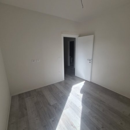Golden Park 3, shes 2+1+Ballkon Kati 7, 105 m2 (Spitali Amerikan 3)