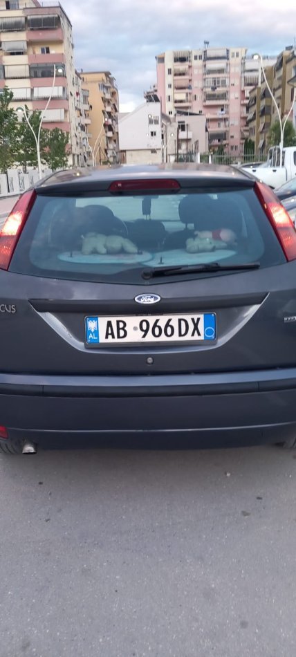 Berat, shes makine Ford Focus Nafte, gri e erret manuale Kondicioner 257.000 km 2.000 €