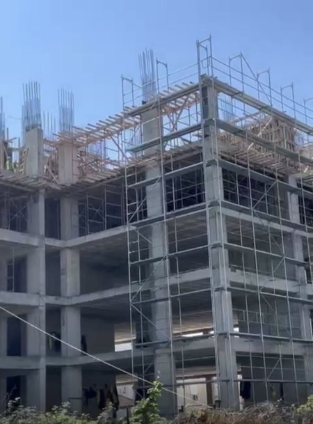 Tirane, shitet apartament 2+1 Kati 3, 104 m² 73.000 € (Rruga Teuta te Ulliri)