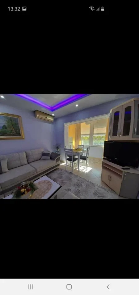 Tirane, shitet 1+1+Ballkon Kati 3, 54 m² 95.000 € (Myslym Keta)