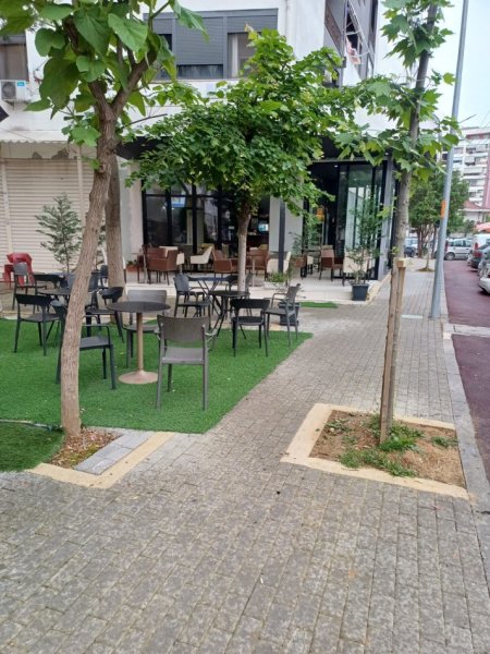 Tirane, shitet ambjent biznesi Kati 0, 40 m² 135.000 € (rr. Rexhep Shala)