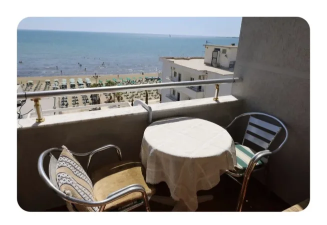 Apartament me pamje nga deti me qira ditore ne Durres Plazh