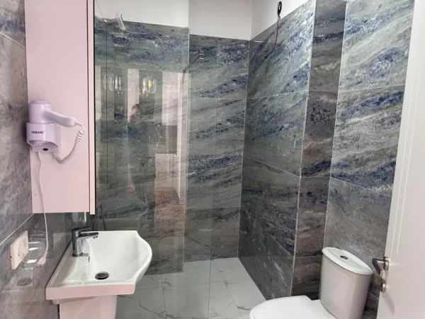 Shqiperi, shitet apartament 1+1+Aneks+Ballkon Kati 3, 75.000 € 