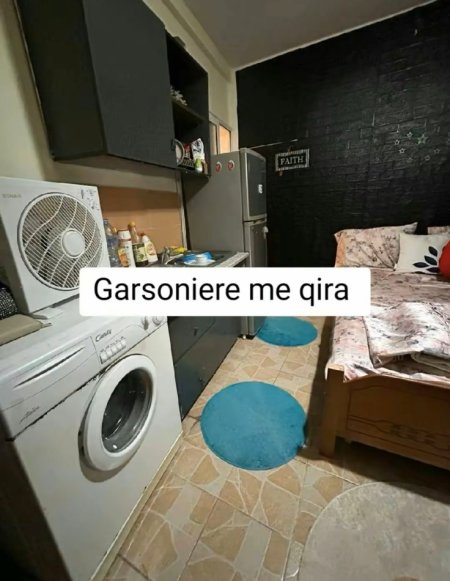 Tirane, jap me qera garsonier 1+1 Kati 1, 32 m² 300 € (21 dhjetori okazion) dria uje dhe internet perfshihen ne cmim