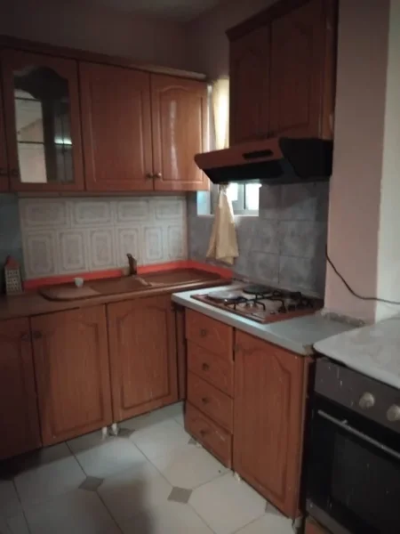 Apartament 1+1 (€300) Rruga Isuf Balta