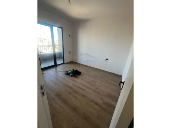 shitet , 96 m² 76.800 €