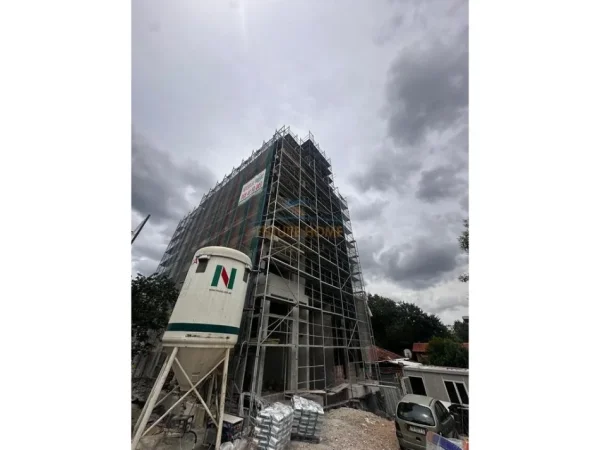 Tirane, shitet apartament 1+1+Ballkon Kati 4, 64 m² 135.000 € (Rruga e Elbasanit)