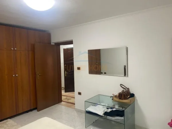 Tirane, shitet 2+1+Ballkon Kati 2, 96 m² 260.000 € (Sheshi Willson)