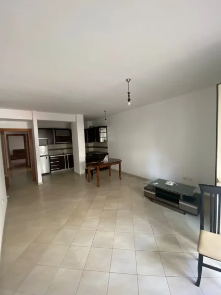 Tirane, jepet me qera apartament 2+1 Kati 2, 110 m² 550 € (Kristal)