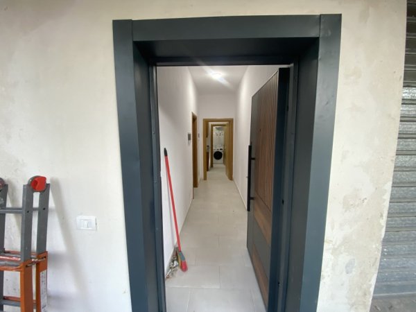 Tirane, jepet me qera garsonier Kati 1, 25 m²  180mij lek (Fuat Toptani (Qyteti Studenti))