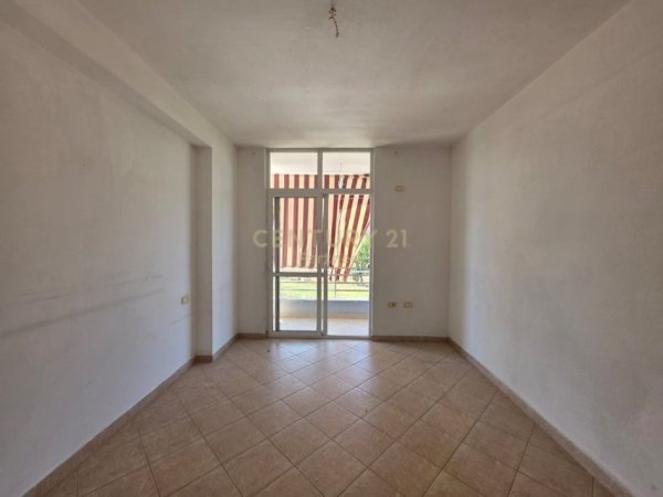 Tirane, shitet apartament 2+1 Kati 5, 105 m² 126.000 € (Astir, pranë Vilës L)