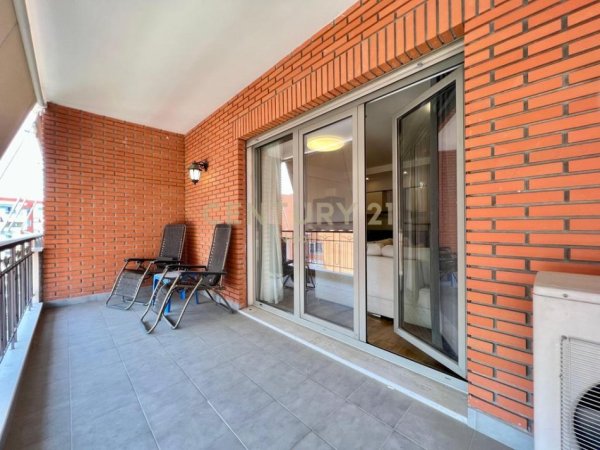 Tirane, jepet me qera apartament 2+1 Kati 7, 120 m² 1.400 € (DELIJORGJI)