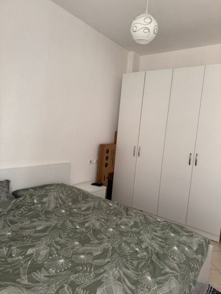Tirane, shitet apartament 1+1+Ballkon Kati 4, 48 m² 105.000 € (Rruga e Kavajes , Rruga Stavri Themeli , prane globe)