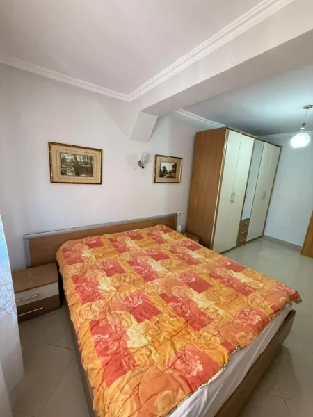 Tirane, jepet me qera apartament 1+1 Kati 3, 500 euro