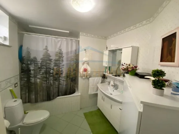 Vollga, shitet apartament 3+2+Ballkon Kati 10, 228 m² 450.000 € (Durres)