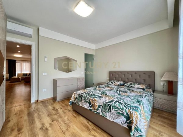 Tirane, jepet me qera apartament 2+1+Aneks+Ballkon Kati 7, 120 m² 1.400 € (Delijorgji)