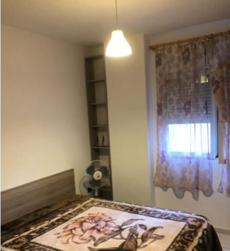 Tirane, jepet me qera apartament 1+1 Kati 3, 60 m² 40,000 leke (Prane Farmaci Dite e Nate)