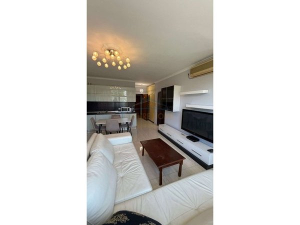 Shkembi Kavajes, shitet apartament 1+1+Ballkon Kati 6, 52 m² 80.000 € (Durres)