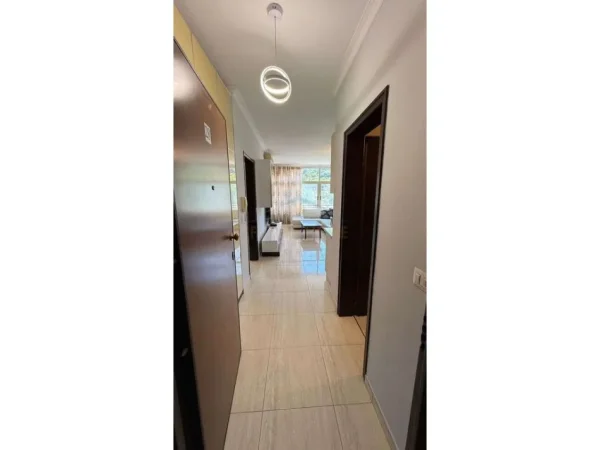 Shkembi Kavajes, shitet apartament 1+1+Ballkon Kati 6, 52 m² 80.000 € (Durres)