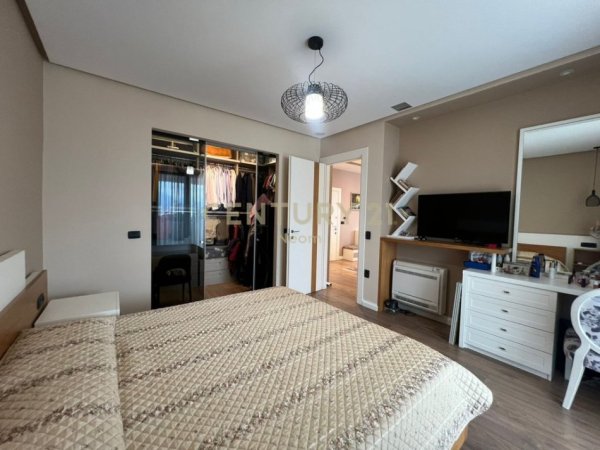 Tirane, jepet me qera apartament+verande | Penthouse 1+1+Aneks+Ballkon Kati 5, 154 m² 1.400 € (Liqeni Artificial)