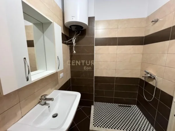 Durres, shitet apartament 2+1 Kati 4, 94 m² 100.000 € (Stadiumi Durres)