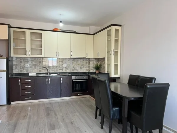 Durres, shitet apartament 2+1 Kati 4, 94 m² 100.000 € (Stadiumi Durres)