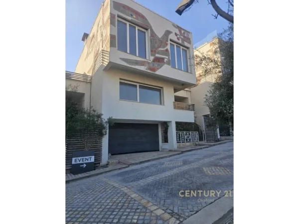 Tirane, shes Vile 3 Katshe Kati 3, 499 m² 600.000 € (Kodra e Diellit)