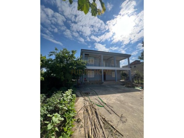 Durres, shitet Vile 2+1+Ballkon Kati 2, 476 m² 200.000 € 