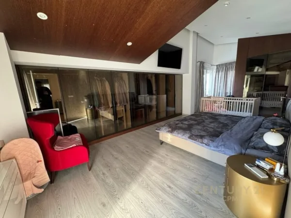 Tirane, shes Vile 3 Katshe Kati 3, 561 m² 1.100.000 € (Long Hill)
