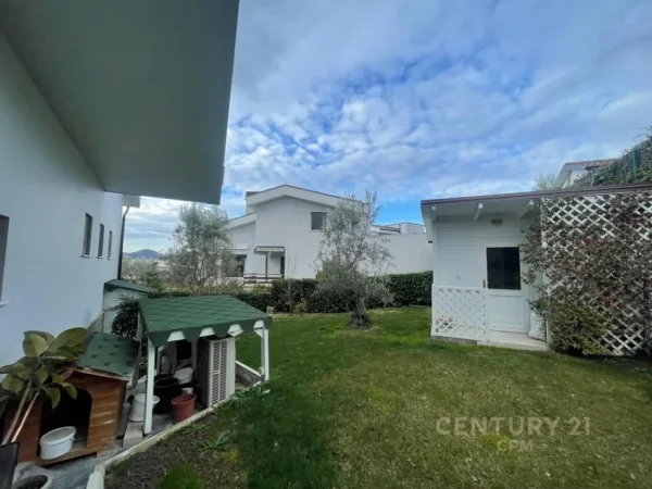 Tirane, shes Vile 3 Katshe Kati 3, 561 m² 1.100.000 € (Long Hill)