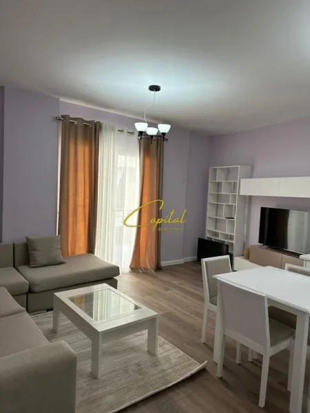 Tirane, jepet me qera apartament 1+1 Kati 1, 75 m² 600 € (LIQENI I THATE)