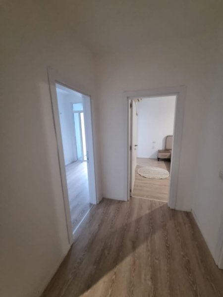 Tirane, jepet me qera apartament 2+1 Kati 7, 90 m² 650 € (Rruga ndre mjeda)