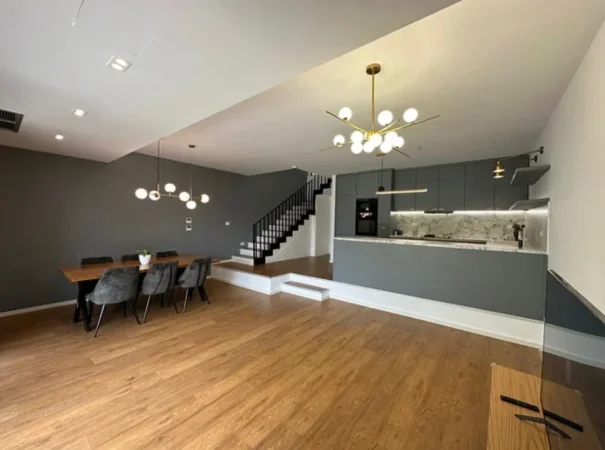 Tirane, Liste me oferta Vile 2 Katshe Kati 2, 288 m² (TEG)