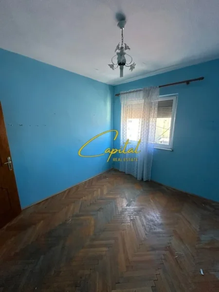 Tirane, shitet apartament 1+1 Kati 5, 60 m² 108.000 € (ISH STACIONI TRENIT)